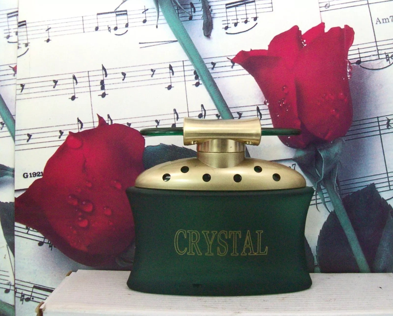 SEX IN THE CITY EAU DE PARFUM CRYSTAL NATURAL SPRAY 3.3 OZ/ 100 ML